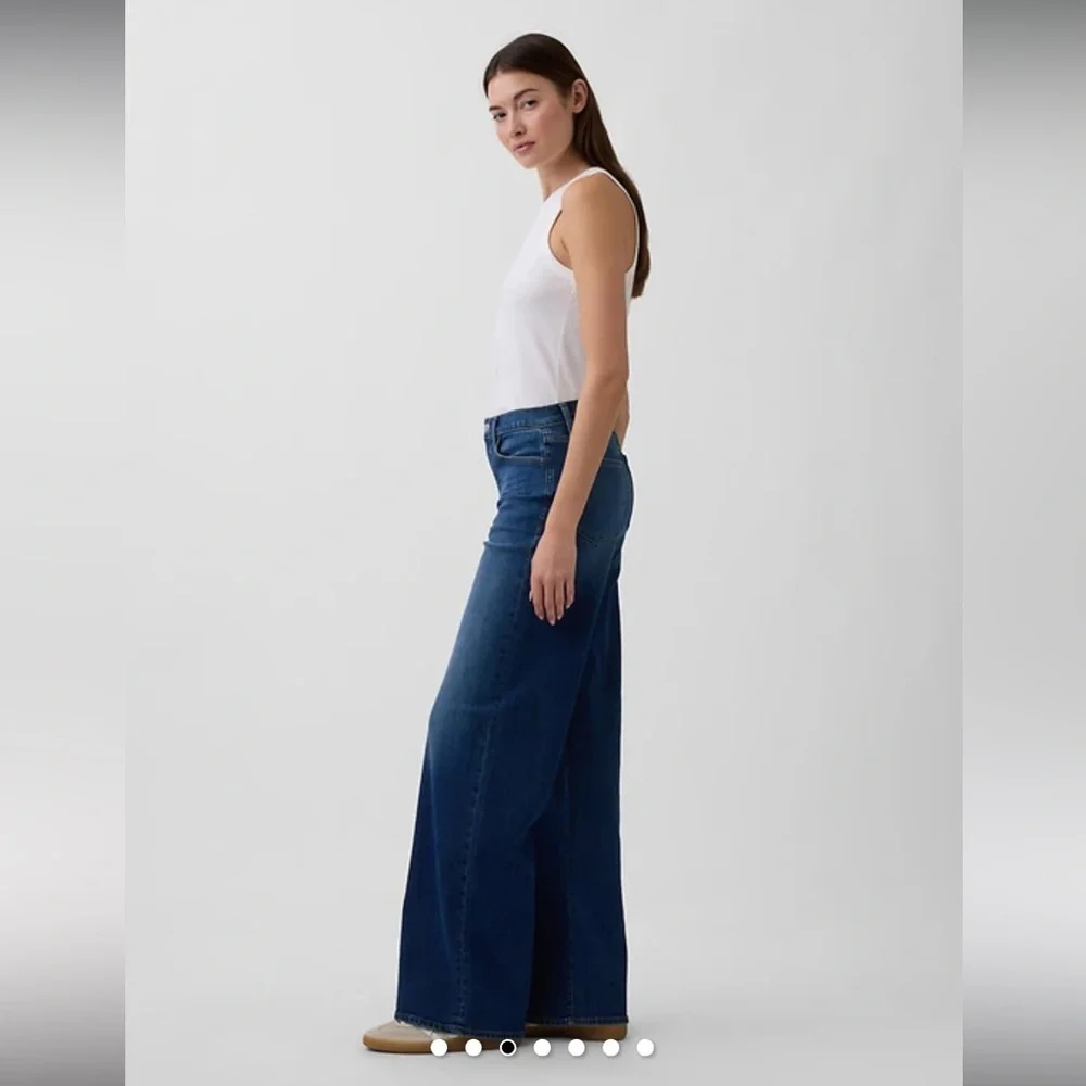 Gap NWT Mid Rise Wide Leg Jeans Size 29 Regular in Dark Wash - Picture 3 of 12